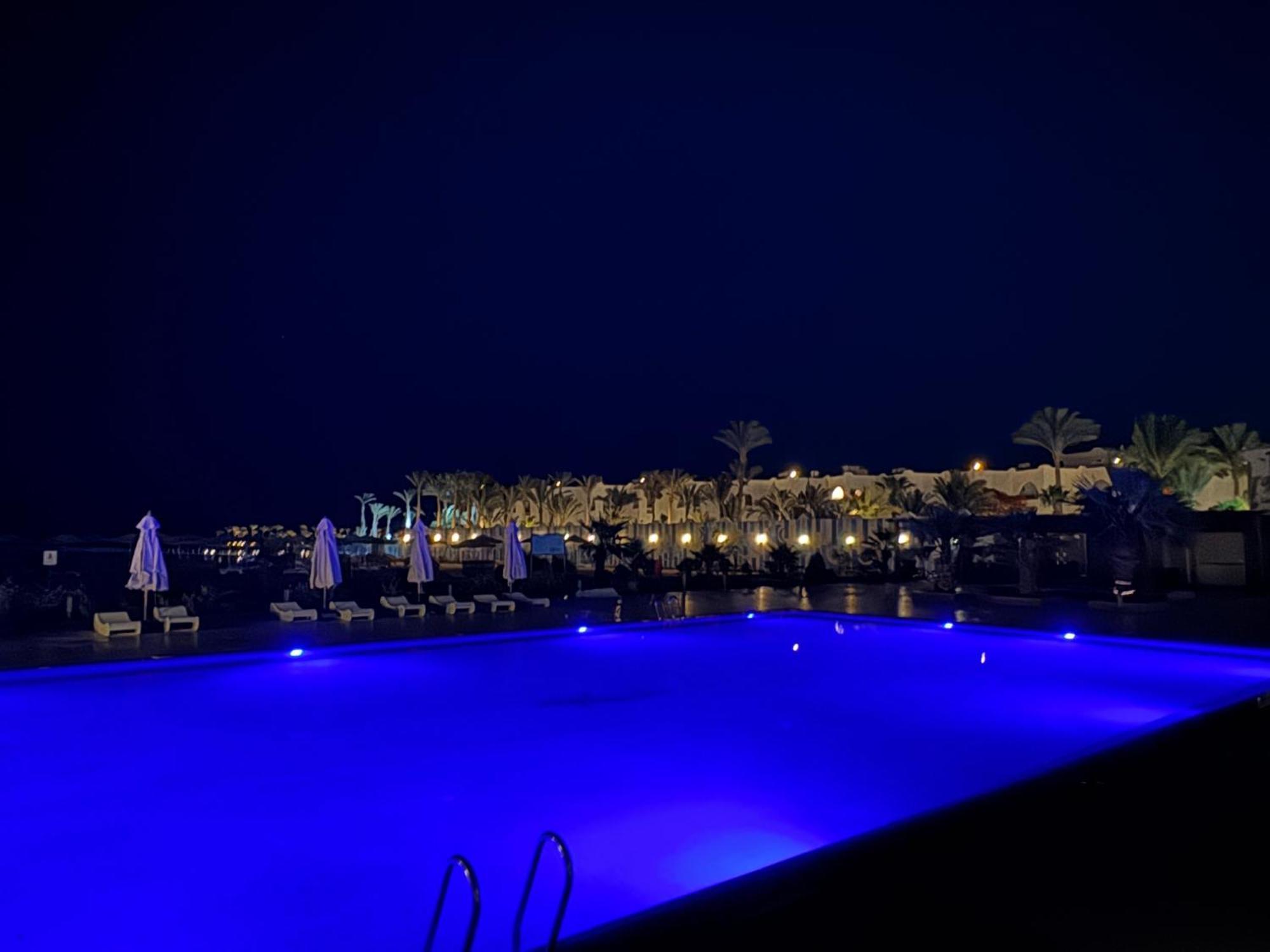 داخل كمباوند Hurghada
